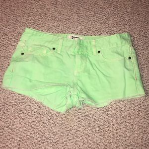 VS/Pink shorts